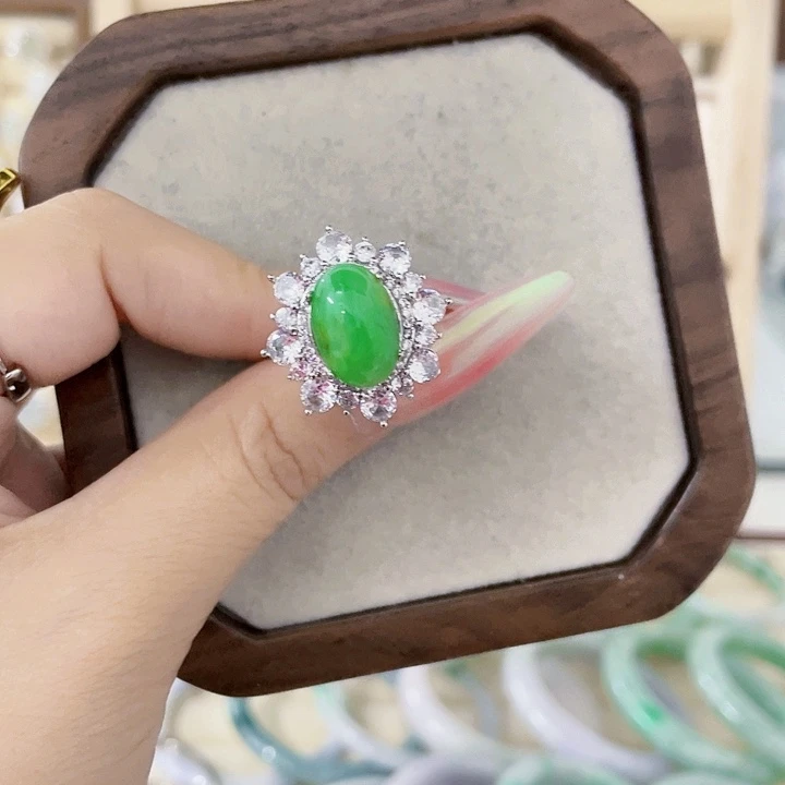 翡翠未镶嵌颈饰天然翡翠Ａ货