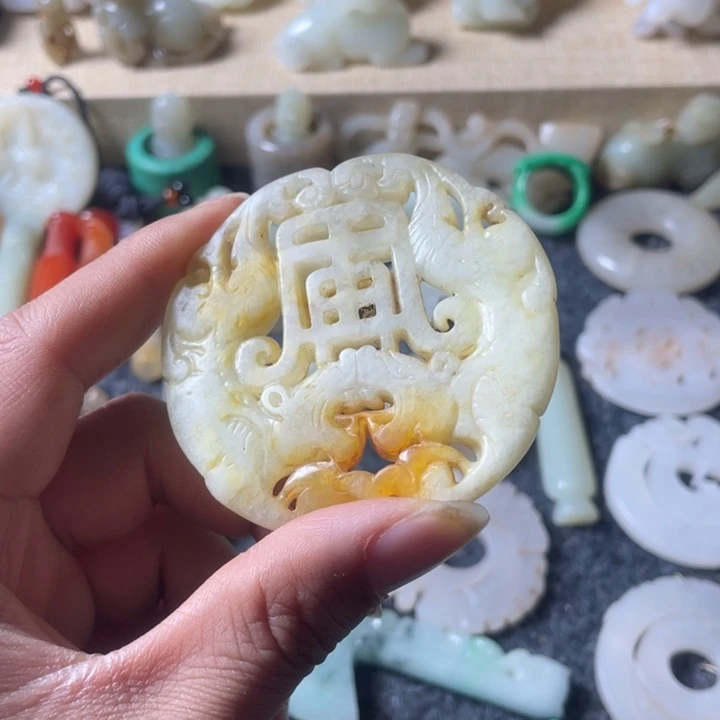 和田玉未镶嵌吊坠(不含链)