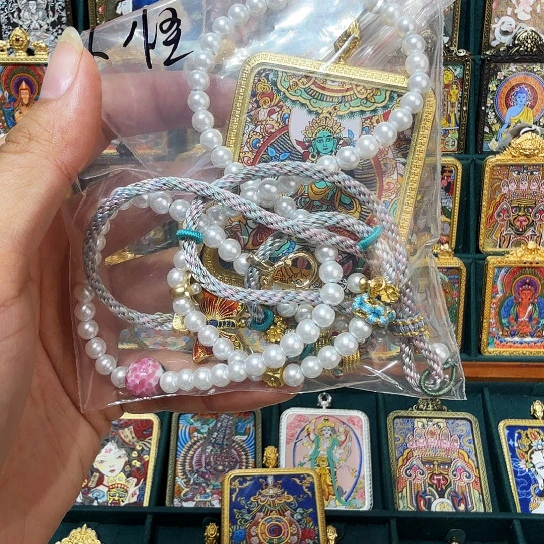 ****️吊坠热贡纯手绘唐卡非遗文化