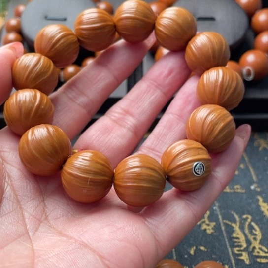 阿***紫吊坠橄榄核橄榄1.8