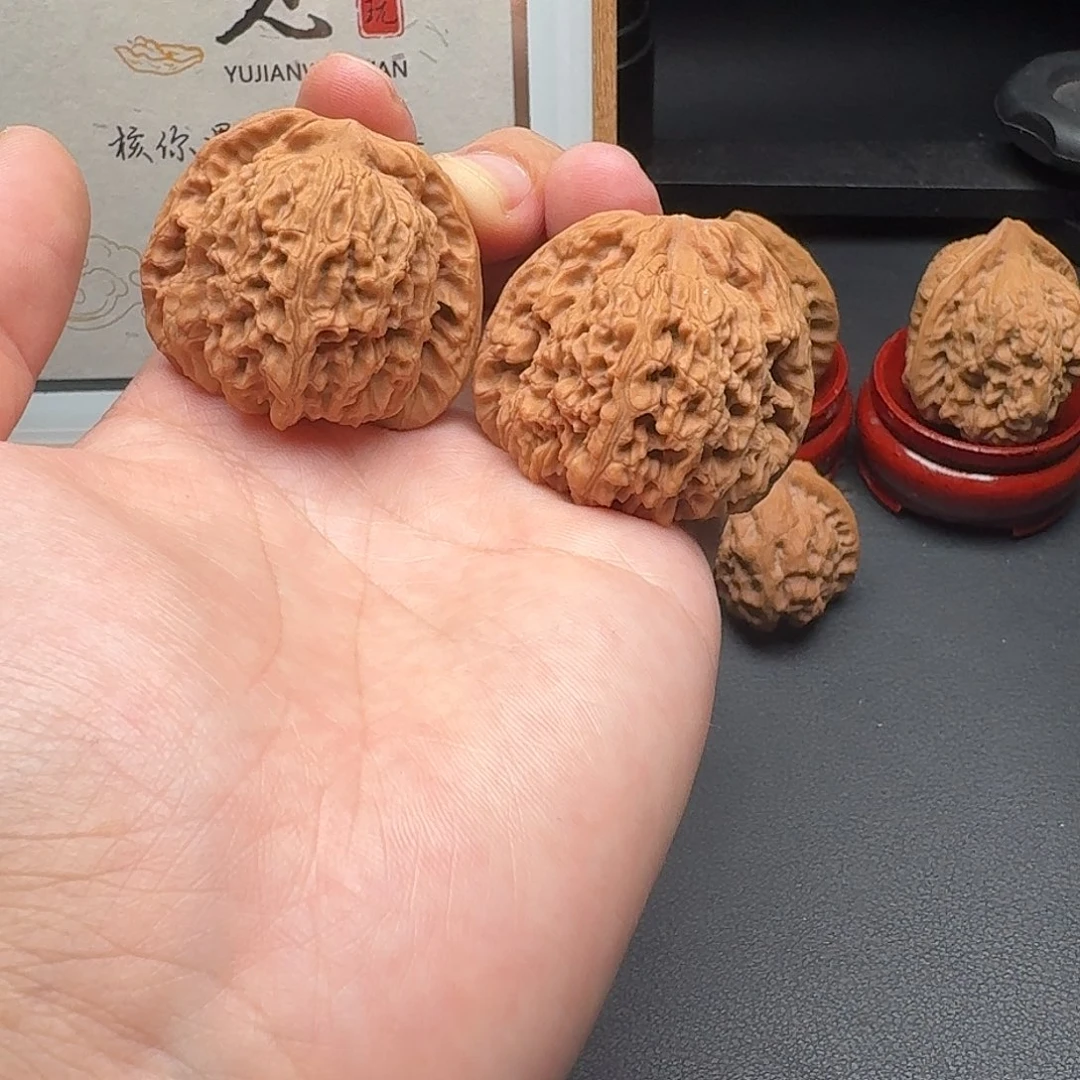 文玩核桃吊坠南疆42