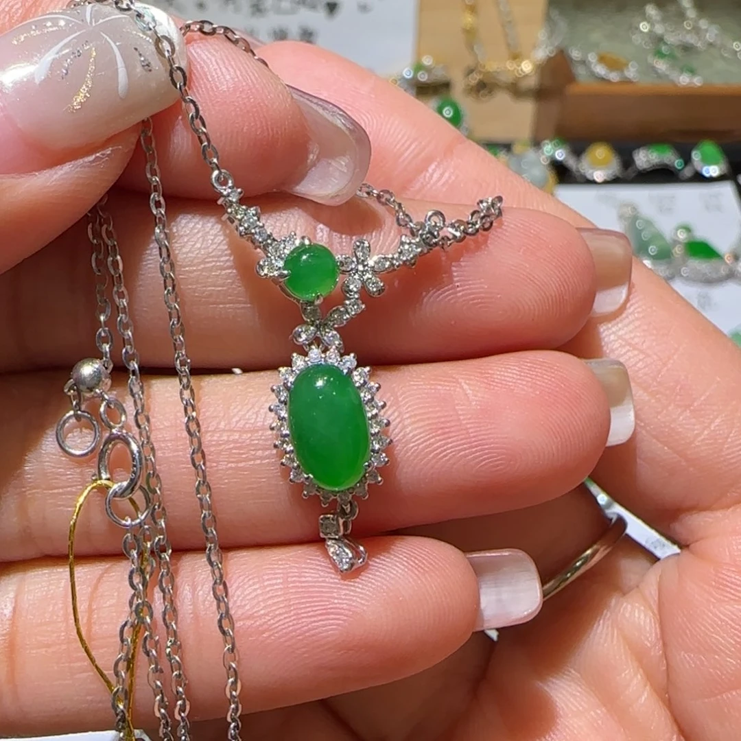 【闪购商品】翡翠颈饰18K金镶嵌天然