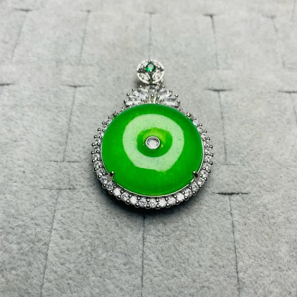 翡翠吊坠（L16914）翡翠直播间翡翠手链苹果绿