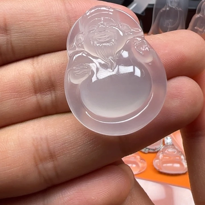 石英质玉未镶嵌颈饰