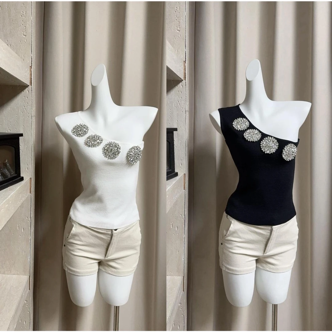 韩版气质辣妹重工镶钻斜肩抹胸女春季高级感修身绝美背心上衣新款