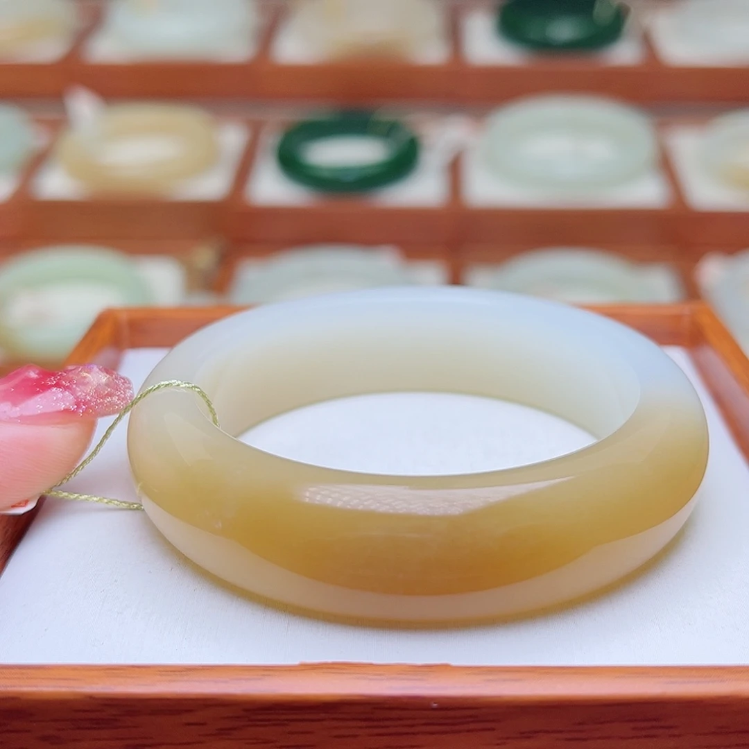 和田玉手镯未镶嵌51.8