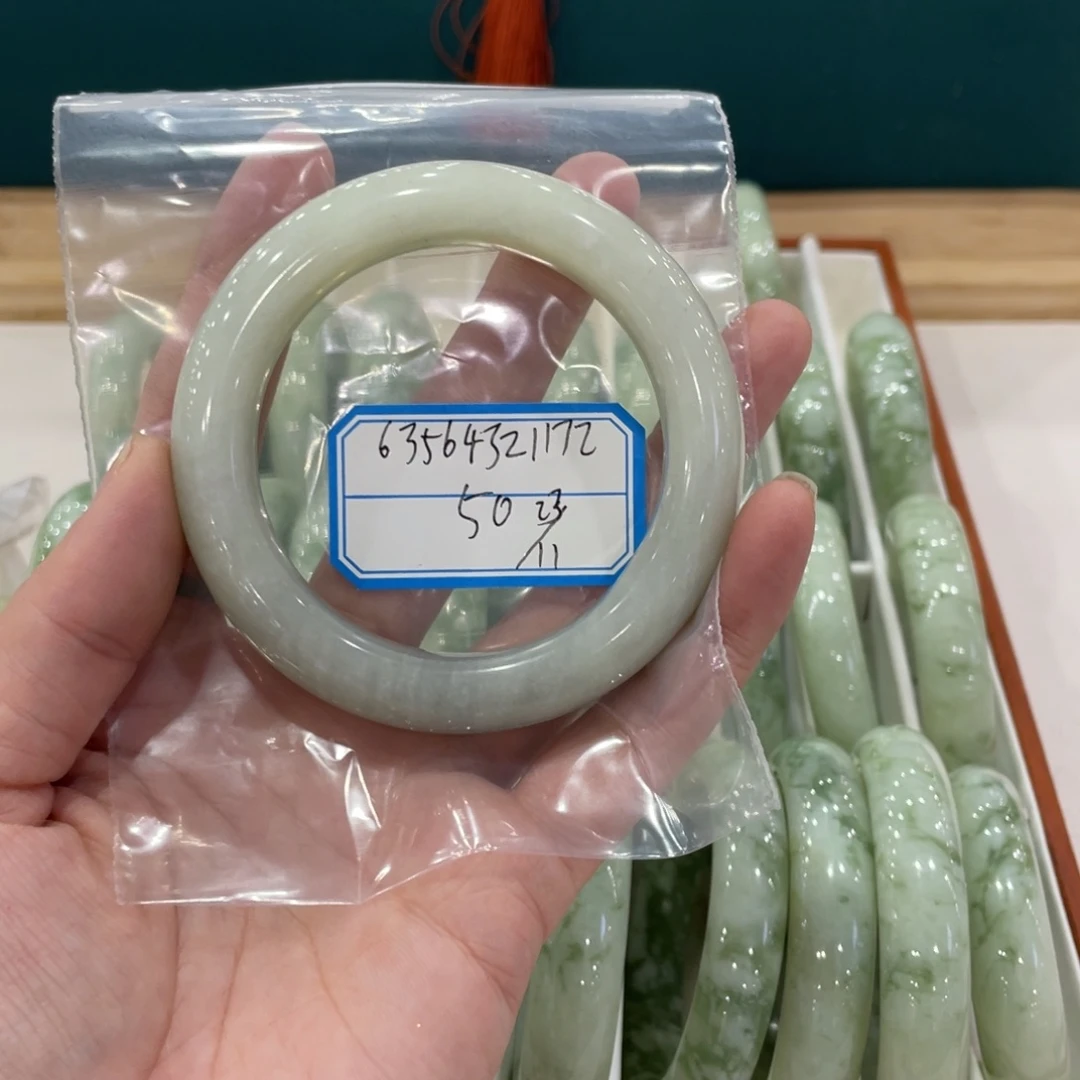 6***2蛇纹石玉未镶嵌手镯