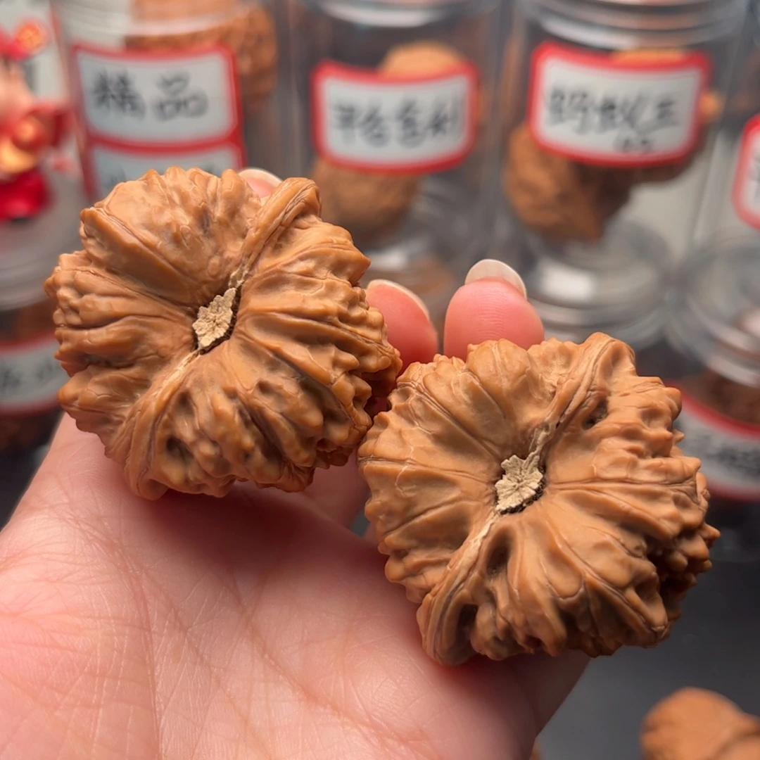 *****文玩核桃把件44平谷凹底全品