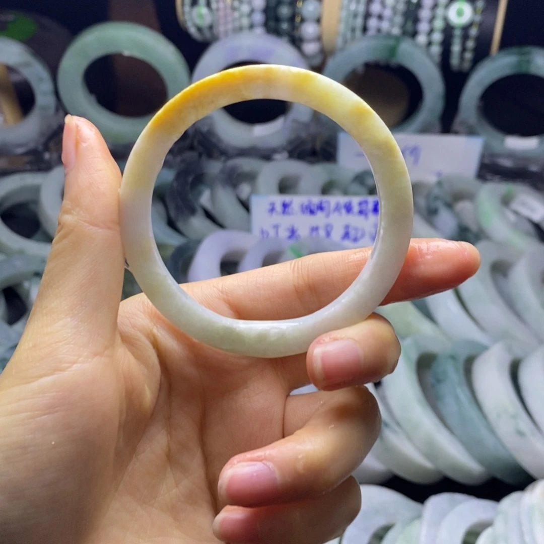 定制翡翠未镶嵌手镯