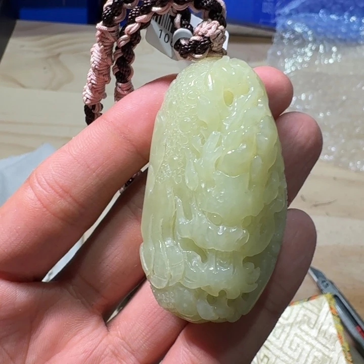 和田玉（糖玉）未镶嵌挂件