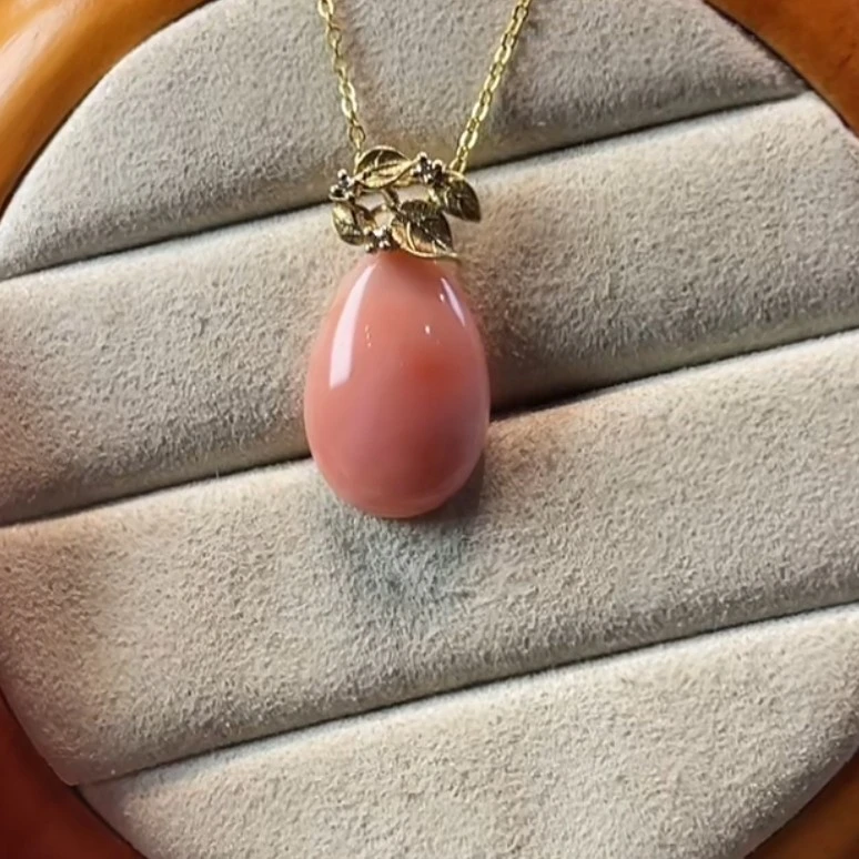 天然宝石红珊瑚吊坠