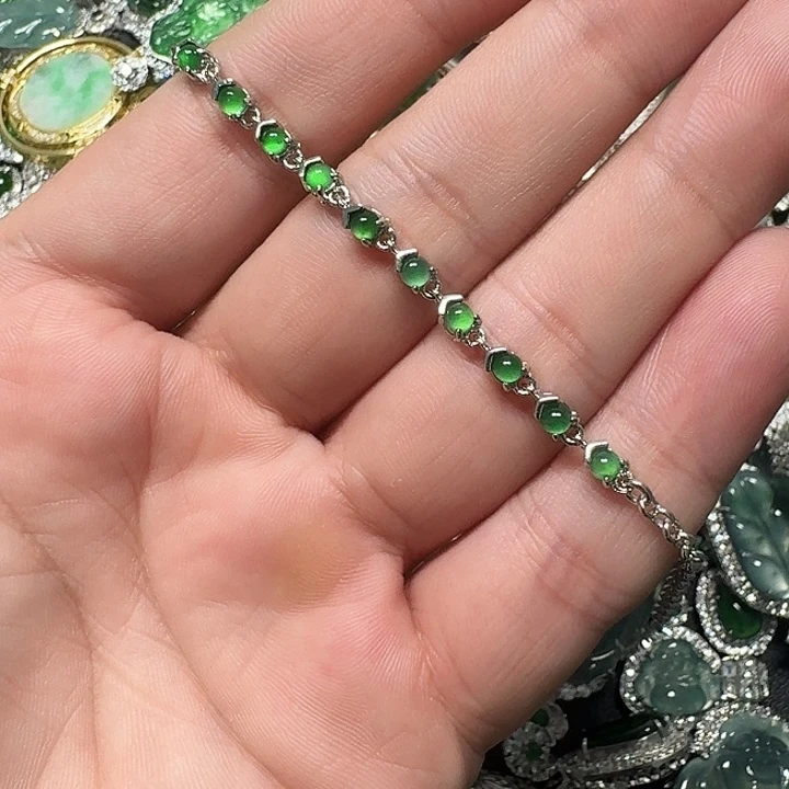 翡翠未镶嵌颈饰天然A货翡翠放漏