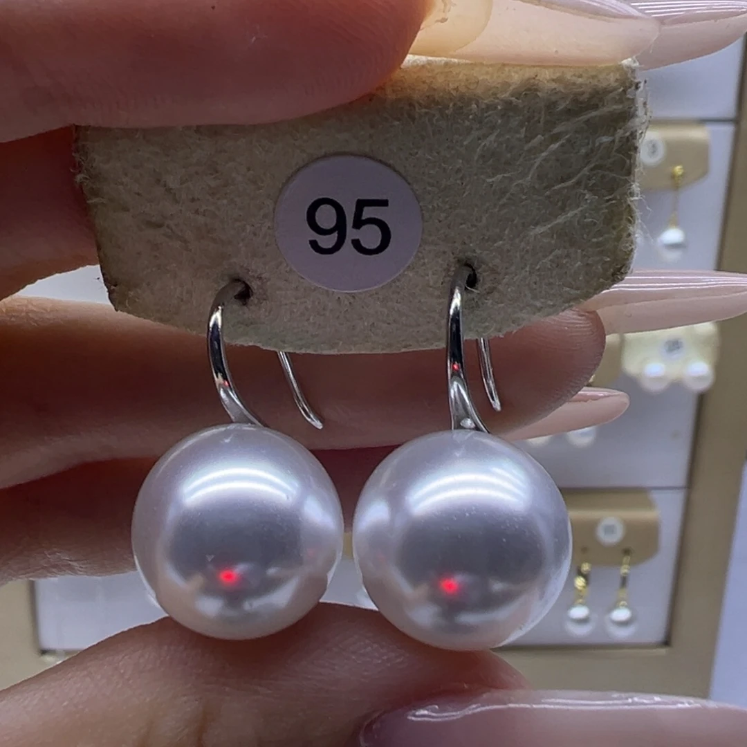 银S925镶嵌耳饰淡水珍珠