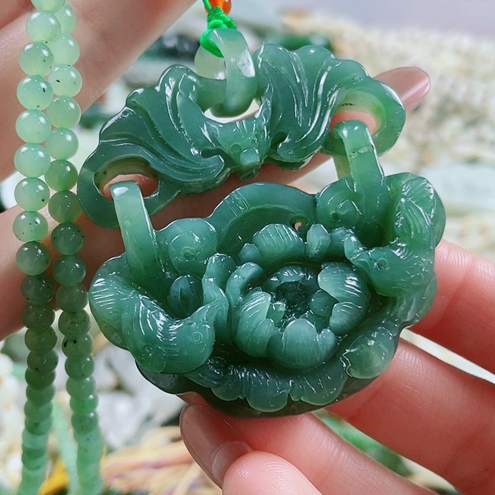 颈饰未镶嵌和田玉