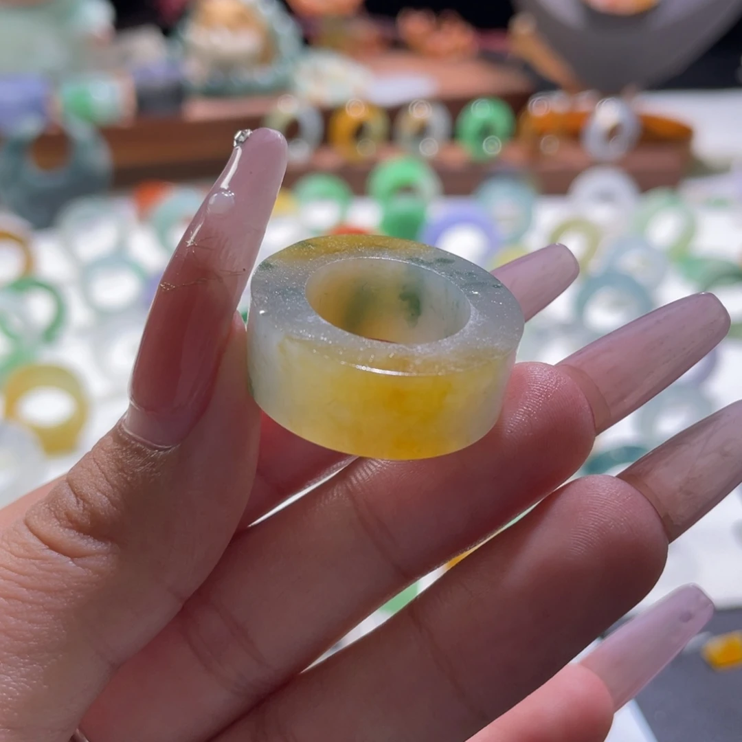 未镶嵌定制翡翠翡翠