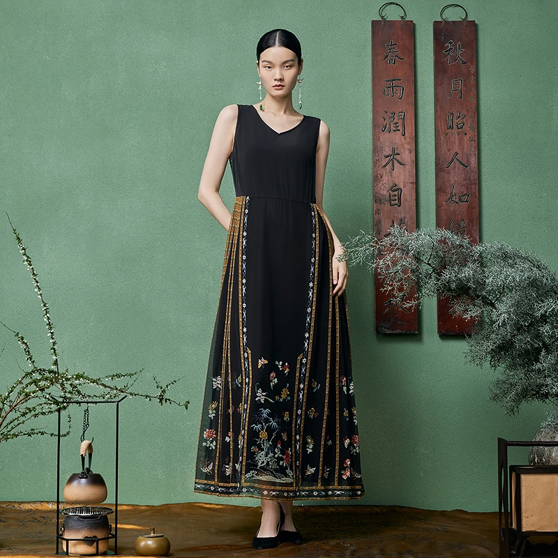生活在左真丝轻凉马面连衣裙印花黑色新中式2025春季新品长裙女
