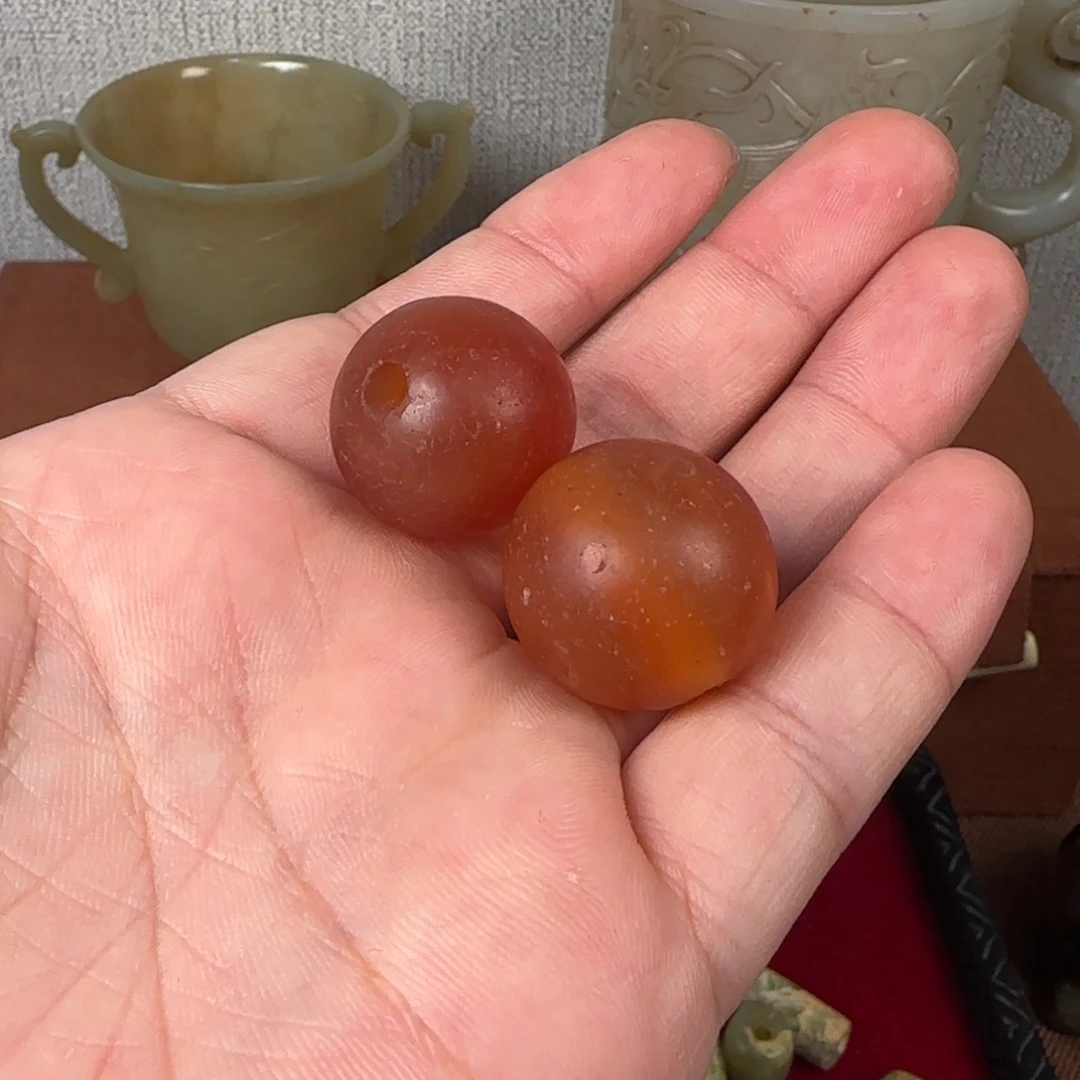 非常精美的脖挂件