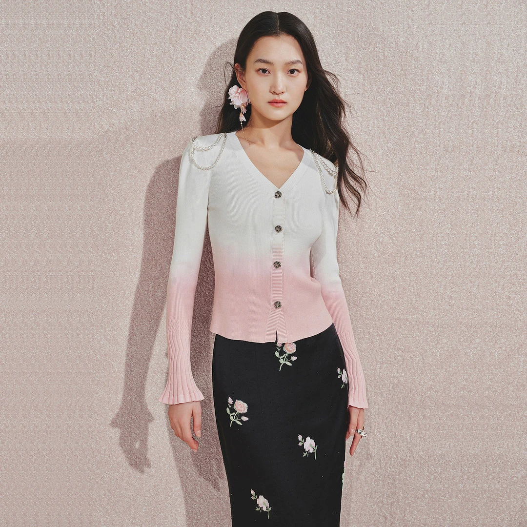M197【赵老板专属】MAXRIENY少女感玫瑰扣喇叭袖针织开衫