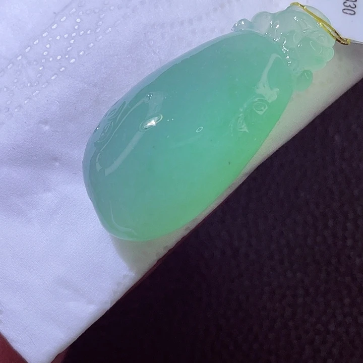 未镶嵌定制翡翠翡翠