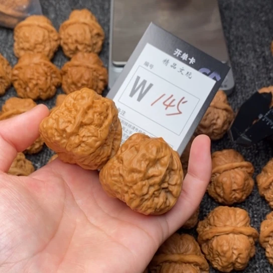 吊坠桃核A*o我是第一百40