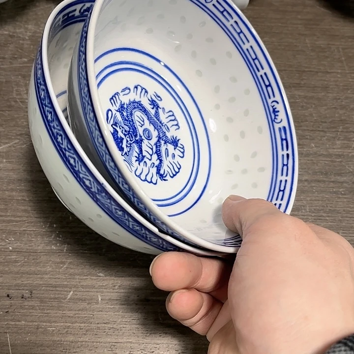 瓷片/////直径15厘米。2个。
