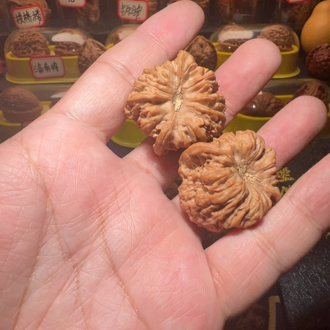 文玩核桃吊坠小*打底