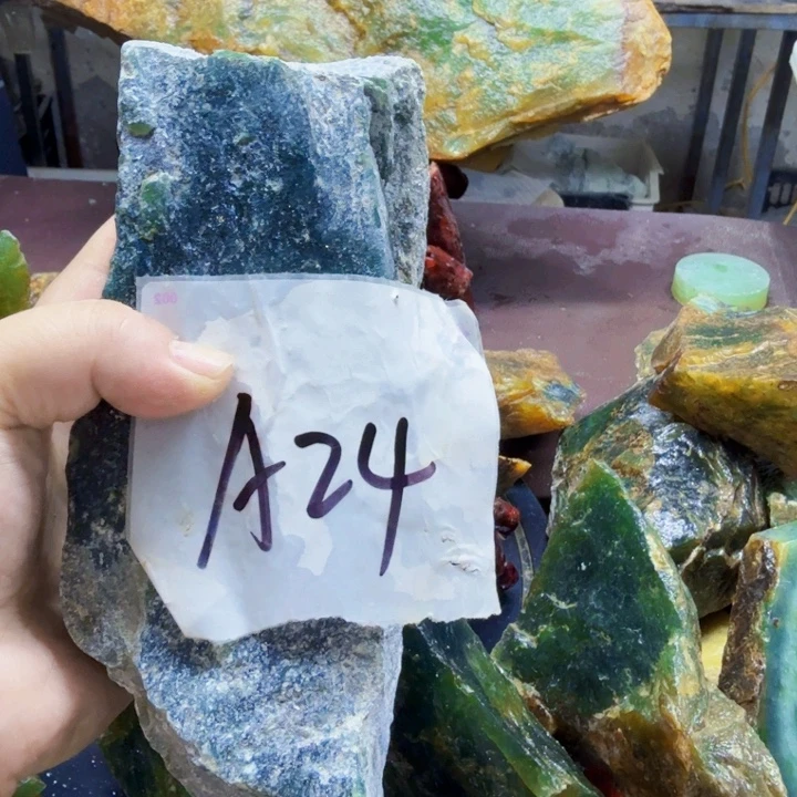 有***去蛇纹石玉未镶嵌原石