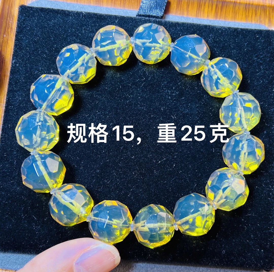 天然缅甸琥珀金兰钻切手串