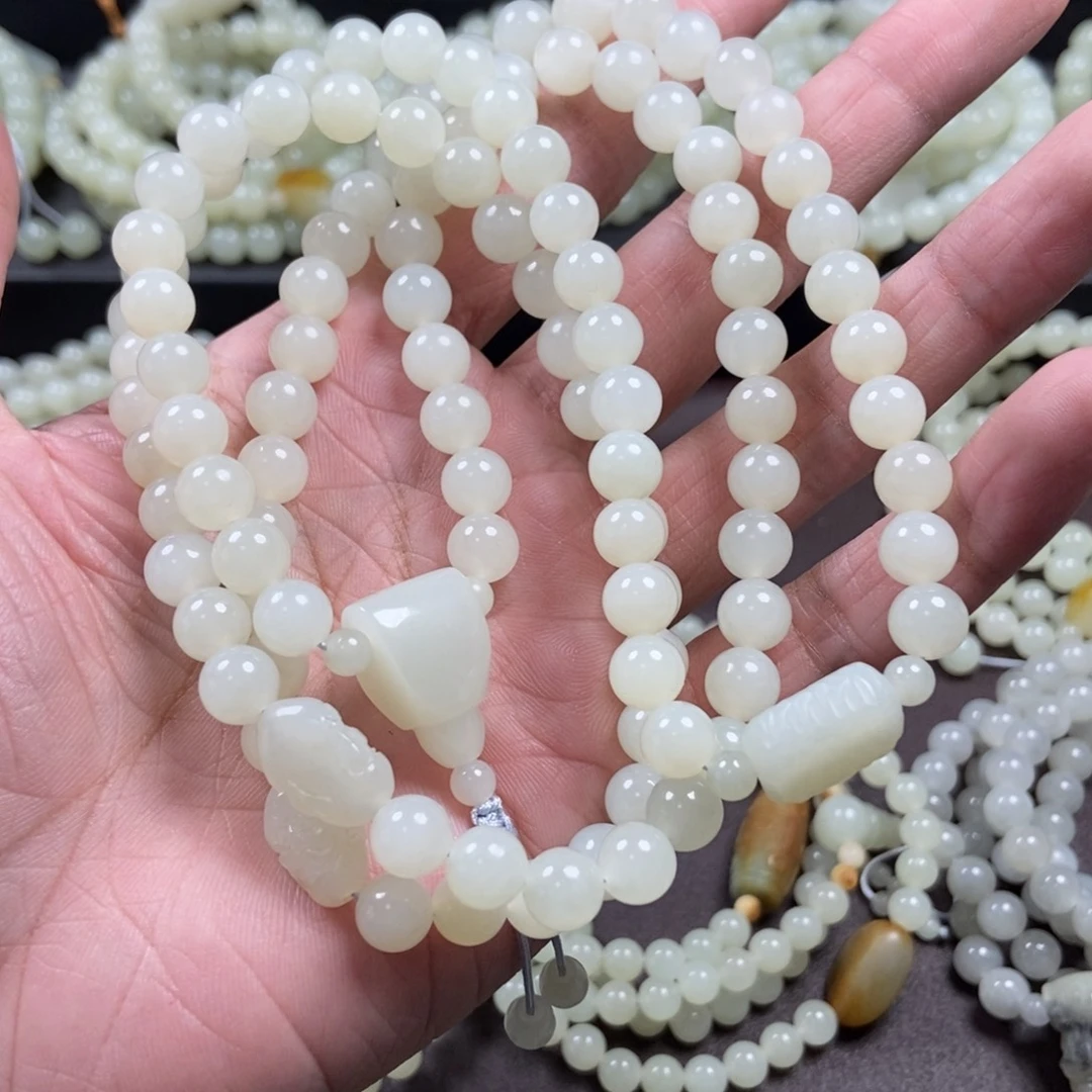 姜***锋和田玉未镶嵌挂件