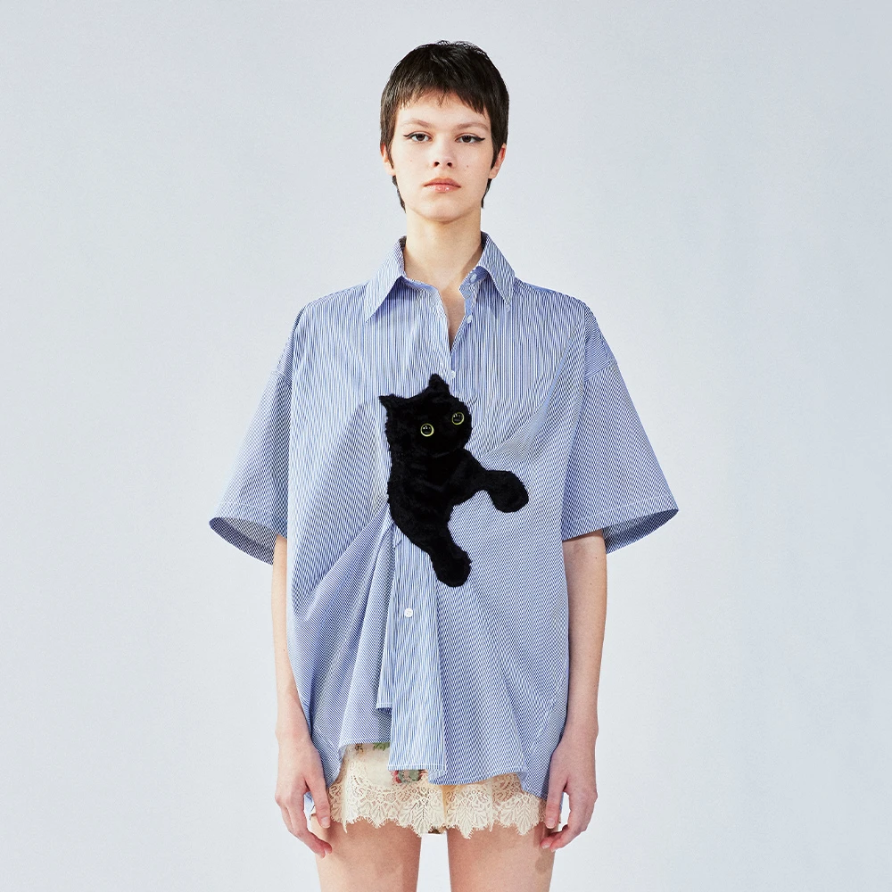 UOOYAA/乌丫「一只很黑的猫」猫咪嬉闹拉扯衬衫UY25212C199148