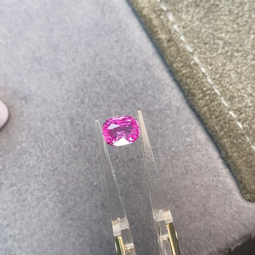 彩色蓝宝石裸石1.62ct 吉尔德 无烧帕帕拉恰