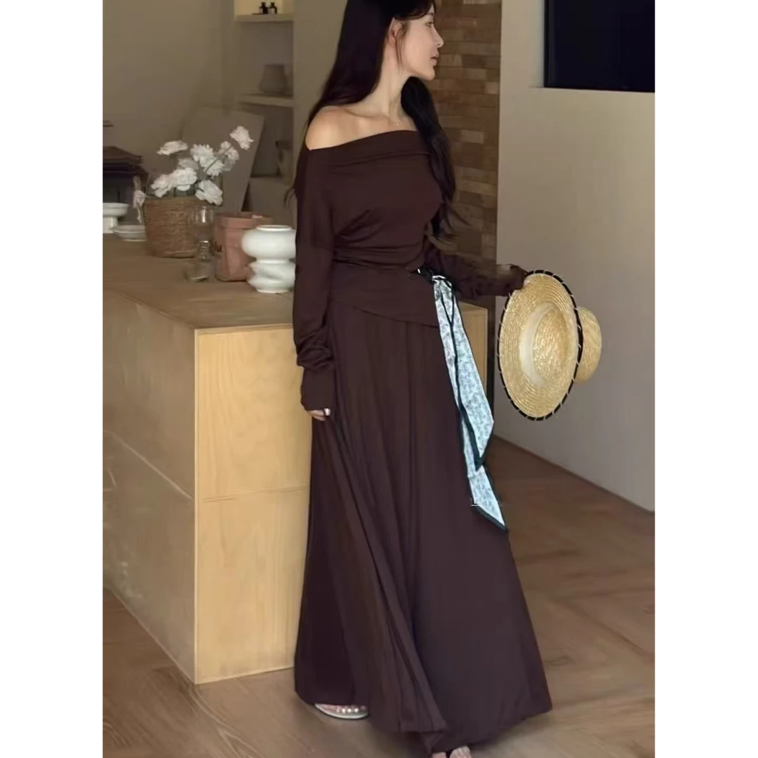 秋季显瘦大码胖妹收腰不规则斜肩长袖上衣搭配垂感高腰中长裙套装