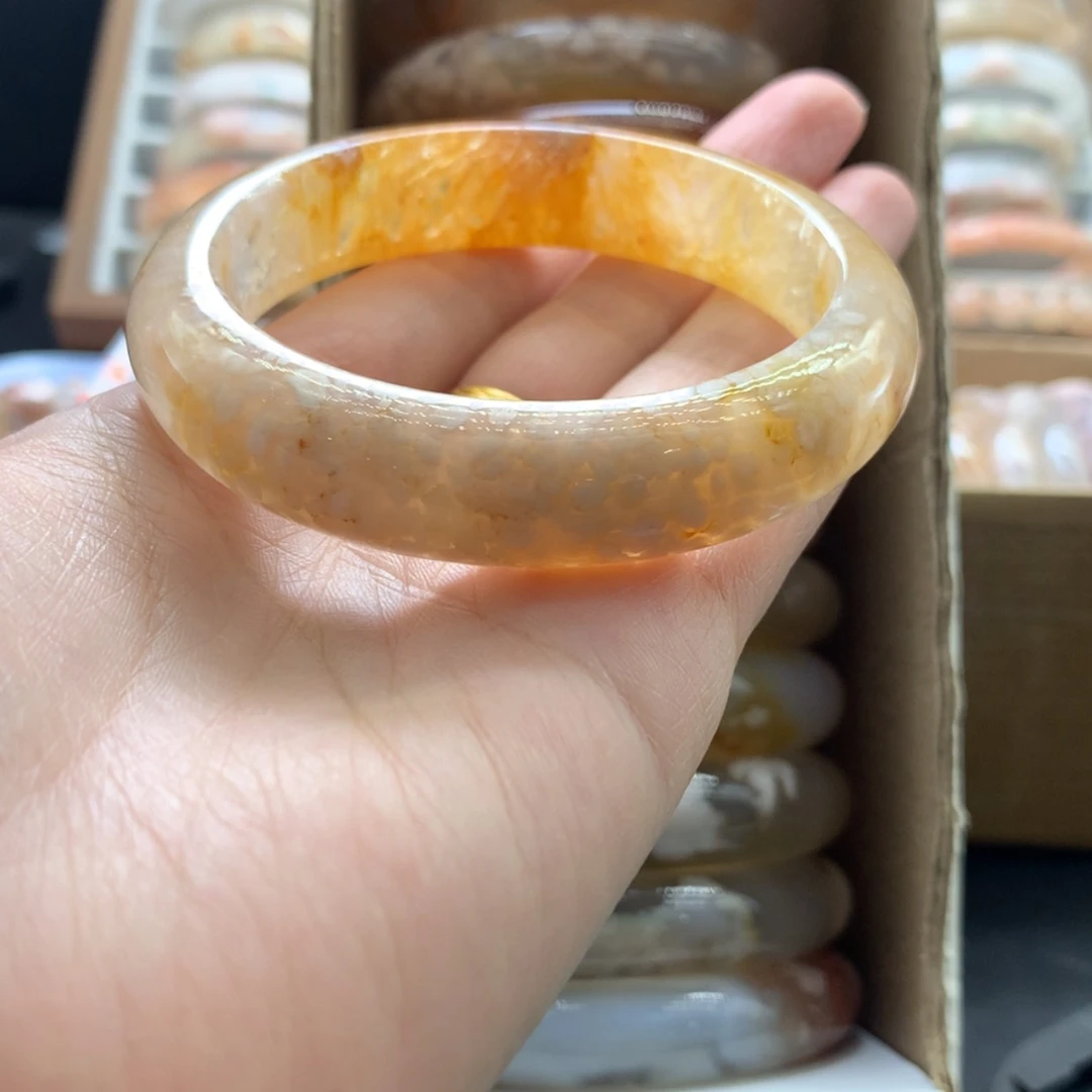 【闪购商品】手镯玛瑙/玉髓未镶嵌?