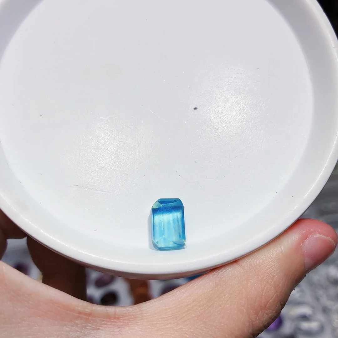 水晶未镶嵌珠宝半成品海蓝宝打孔不退换