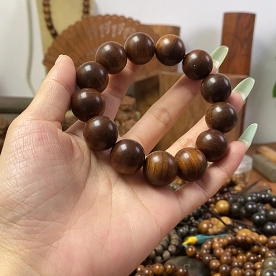 老山檀香黑肉沉水1.8手串