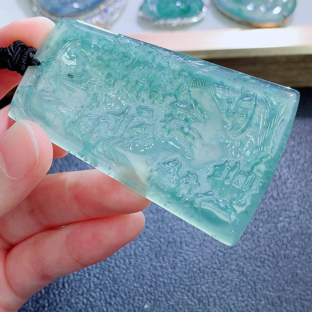 翡翠未镶嵌颈饰翡翠