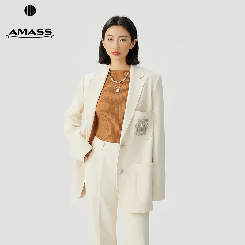 阿玛施AMASS新款女装百搭翻领宽松纯色两粒扣长袖西装5400587-2
