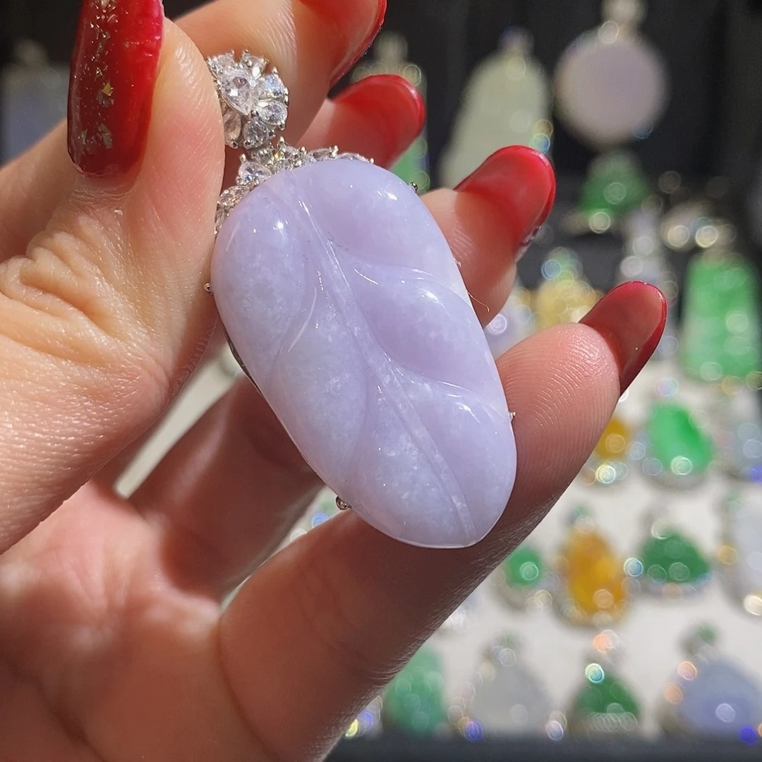 翡翠颈饰银S925镶嵌天然翡翠