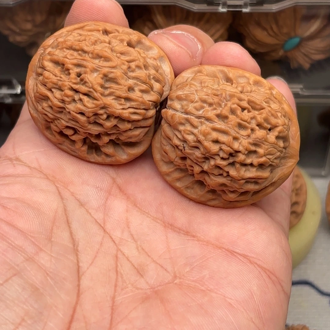文玩核桃把件莲花