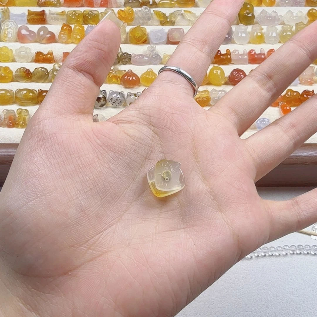 合金颈饰玛瑙/玉髓