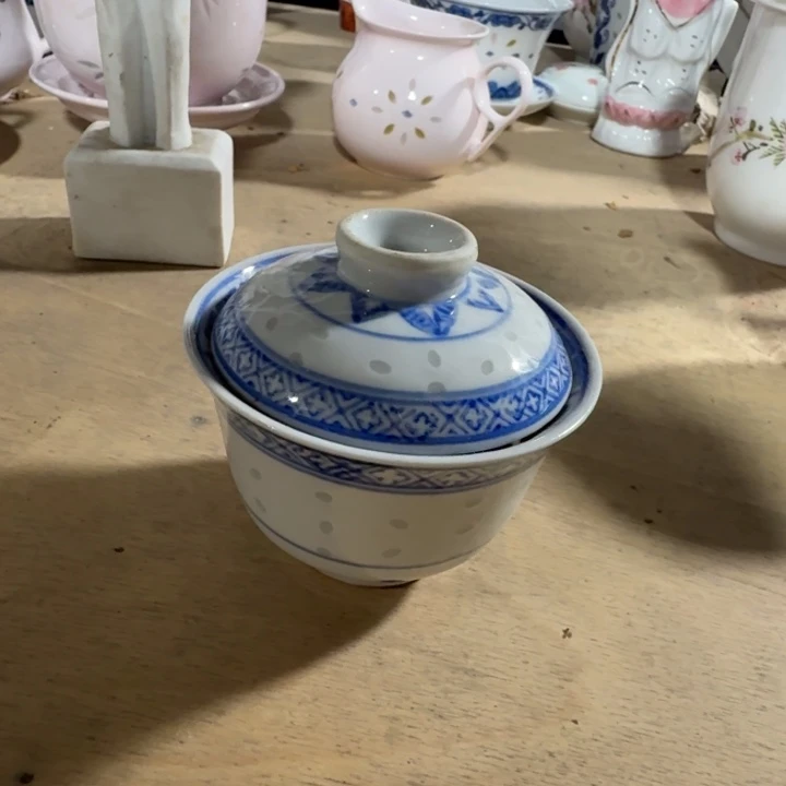 景德镇的陶瓷瓷器