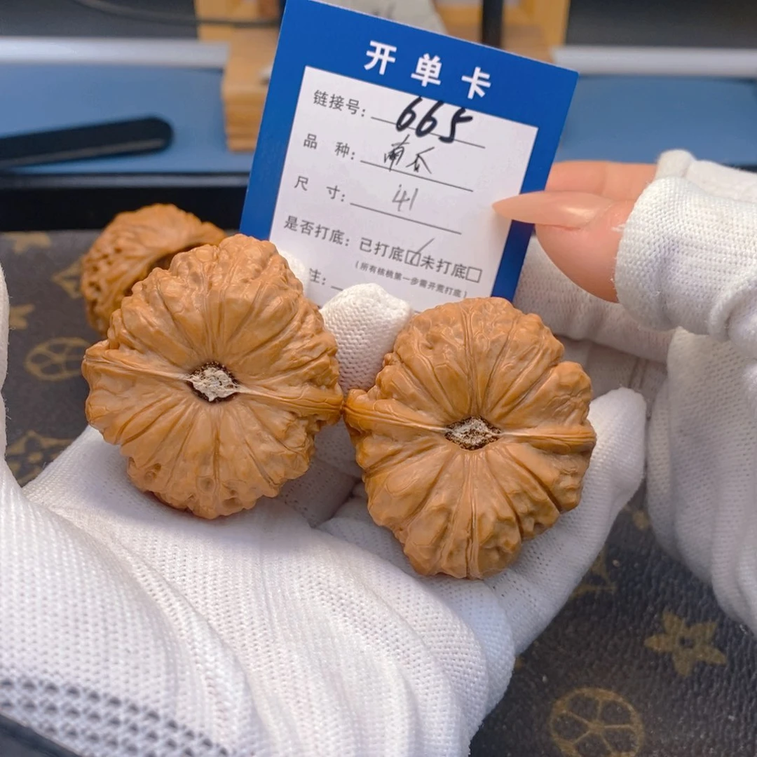 桃核吊坠文玩核桃