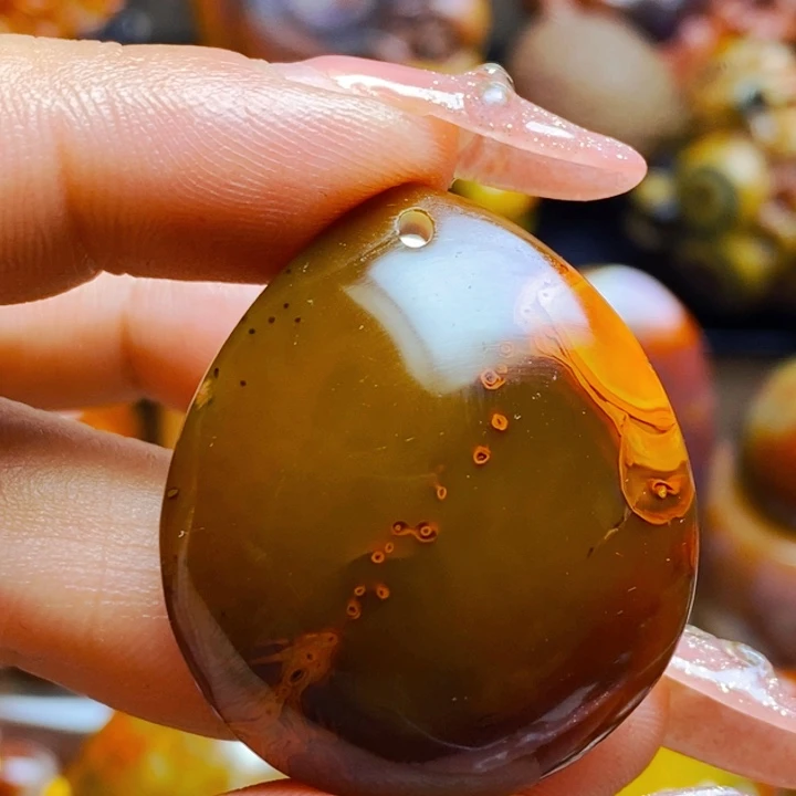 ****H玛瑙/玉髓未镶嵌颈饰