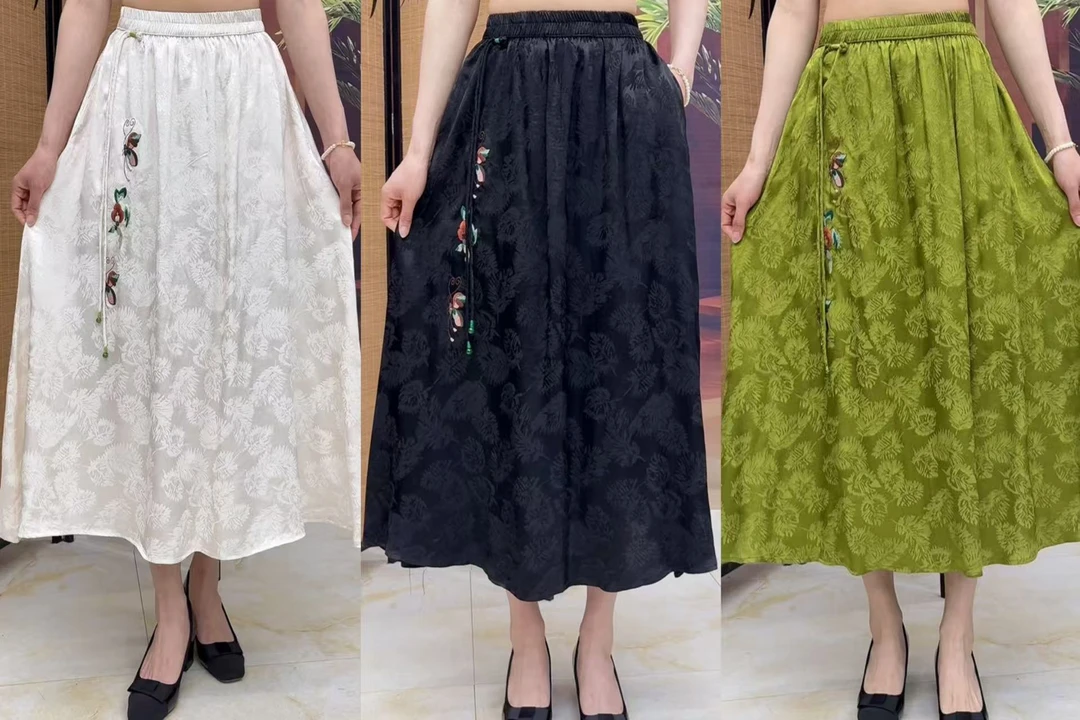 2581款缎面刺绣百搭大摆裙半身裙夏季