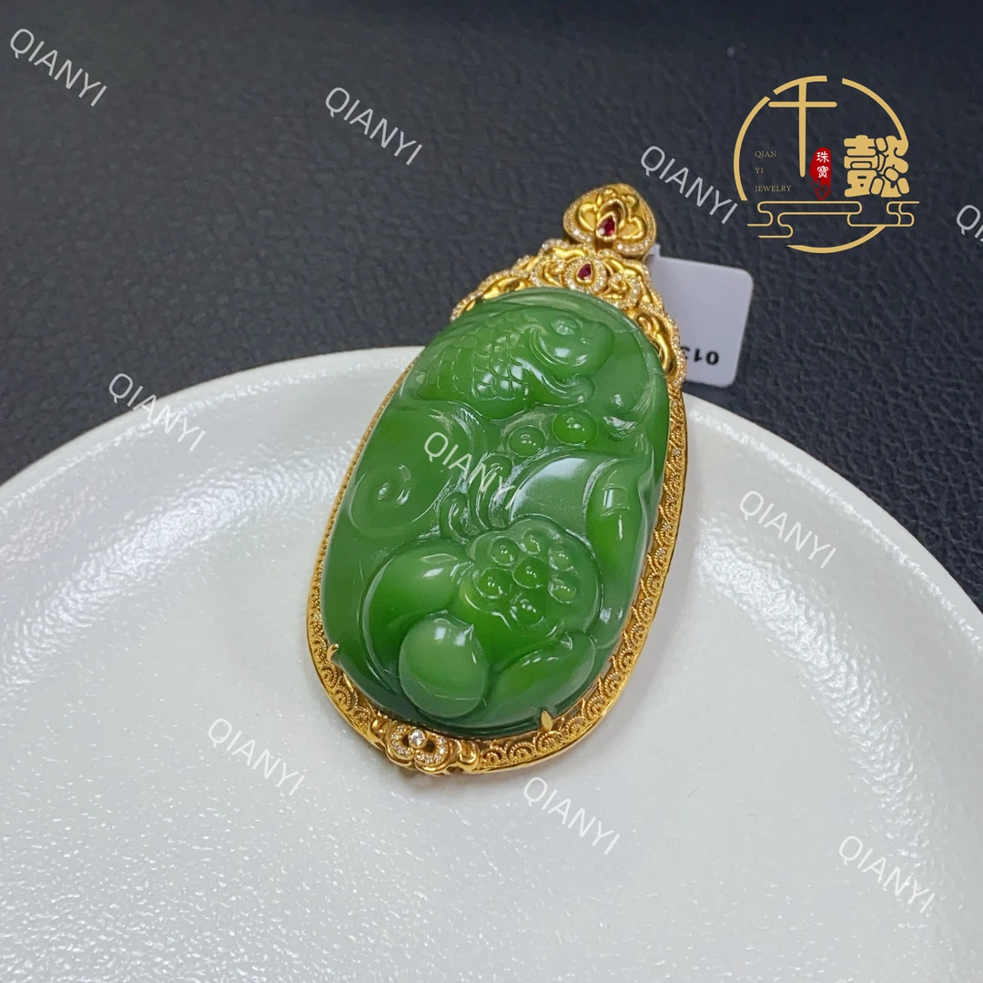 18k金天然和田玉碧玉猫眼年年有鱼吊坠颈饰精美气质款-收藏珍品
