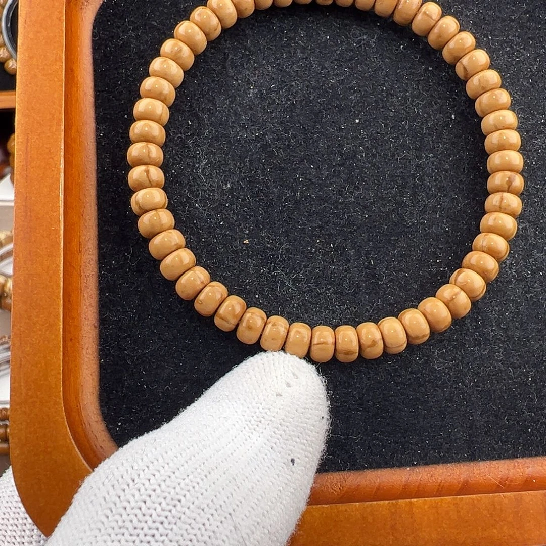 小***金紫金鼠手串纯肉奶油鼠