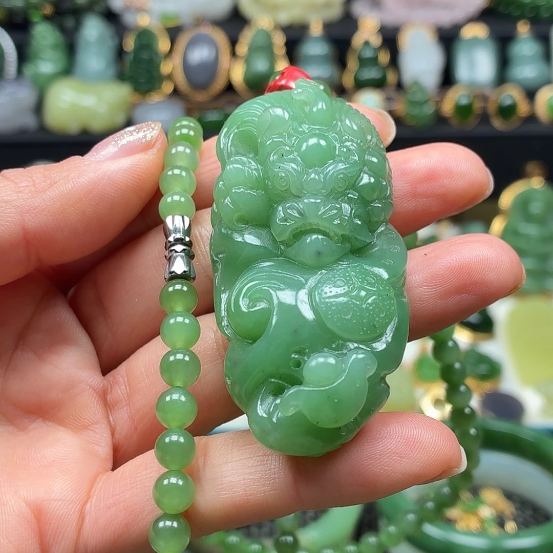 和田玉未镶嵌颈饰大漏