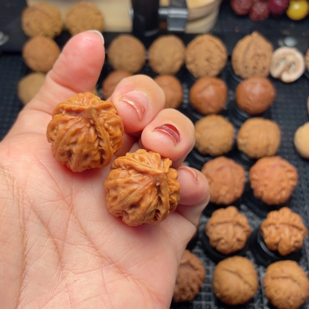 【闪购商品】把件文玩核桃夏***黄三棱