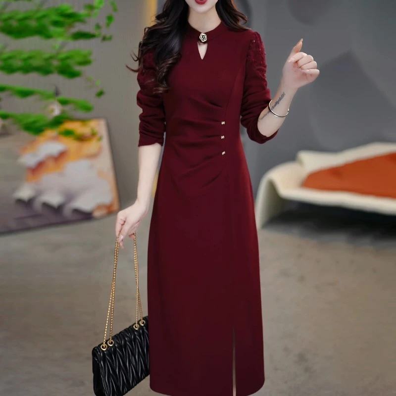 法芬图高级感红色连衣裙女士春秋季大码收腰显瘦欧货配大衣气质礼