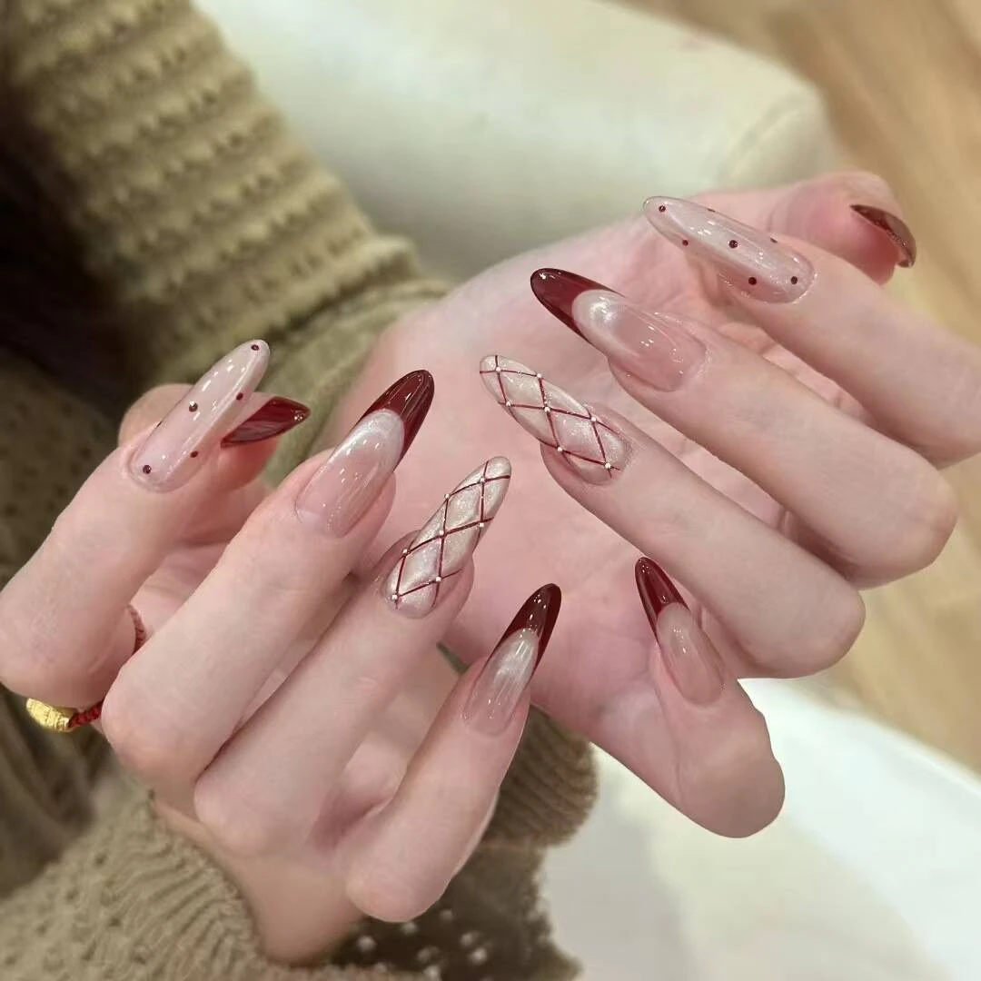 穿戴甲安可拉红菱格气质波点猫眼法式小香风秋冬显白美甲贴片